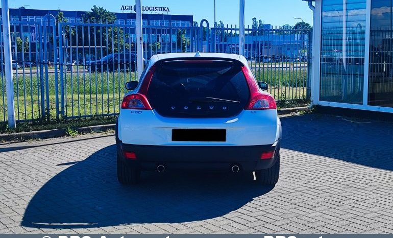 
								Volvo C30 2.4 D5 2008 full									