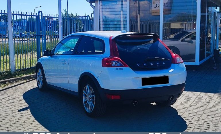 
								Volvo C30 2.4 D5 2008 full									