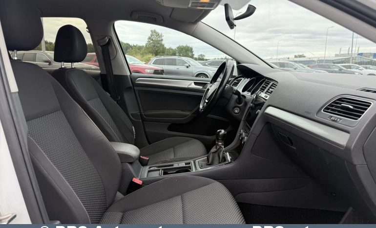 
								Volkswagen Golf 1.0 TSI Trendline 2018 full									