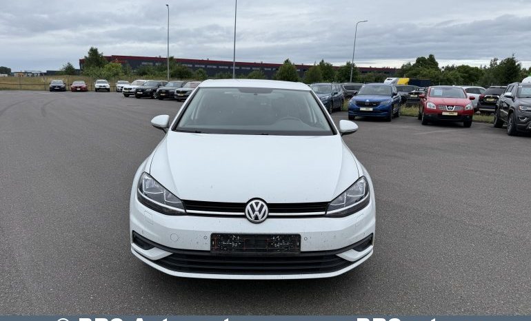 
								Volkswagen Golf 1.0 TSI Trendline 2018 full									