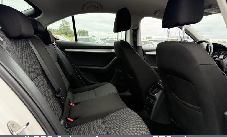 
								Skoda Octavia 1.6 TDI Ambition 2013 full									