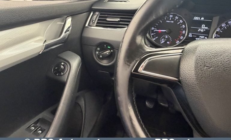
								Skoda Octavia 1.6 TDI Ambition 2013 full									