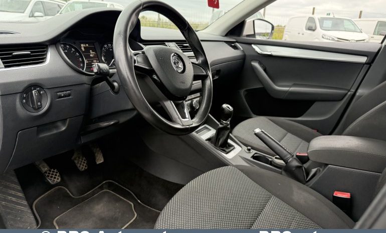 
								Skoda Octavia 1.6 TDI Ambition 2013 full									
