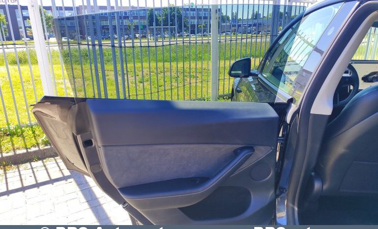
								Tesla Model Y Long Range 78.1kWh 2025 full									