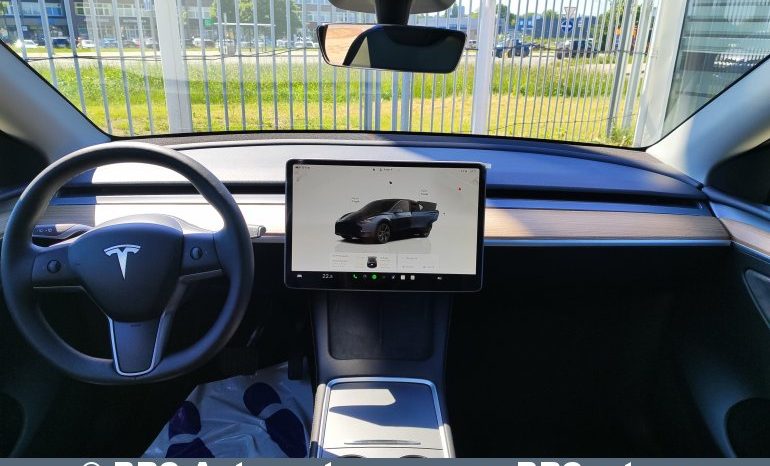 
								Tesla Model Y Long Range 78.1kWh 2025 full									