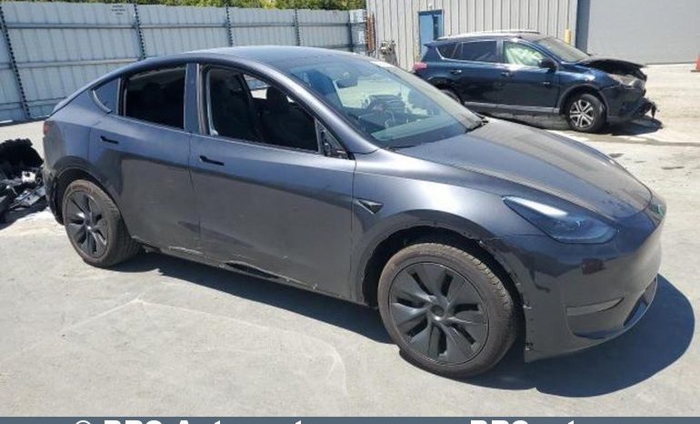
								Tesla Model Y Long Range 78.1kWh 2025 full									
