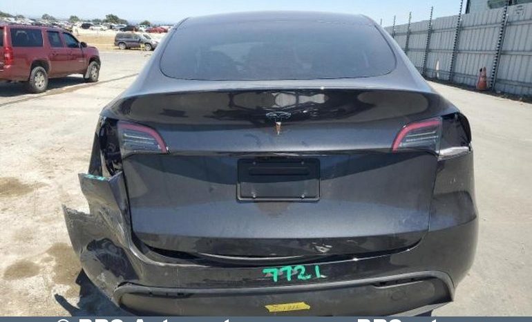 
								Tesla Model Y Long Range 78.1kWh 2025 full									