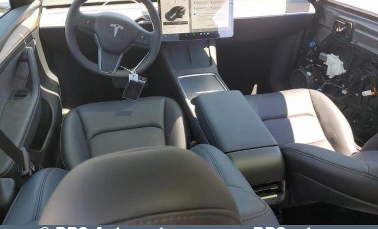 
								Tesla Model Y Long Range 78.1kWh 2025 full									