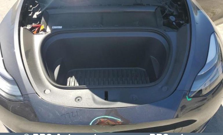 
								Tesla Model Y Long Range 78.1kWh 2025 full									