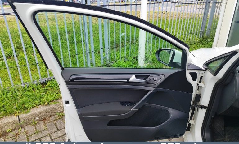 
								Volkswagen Golf 2.0 TDI DSG 2013 full									