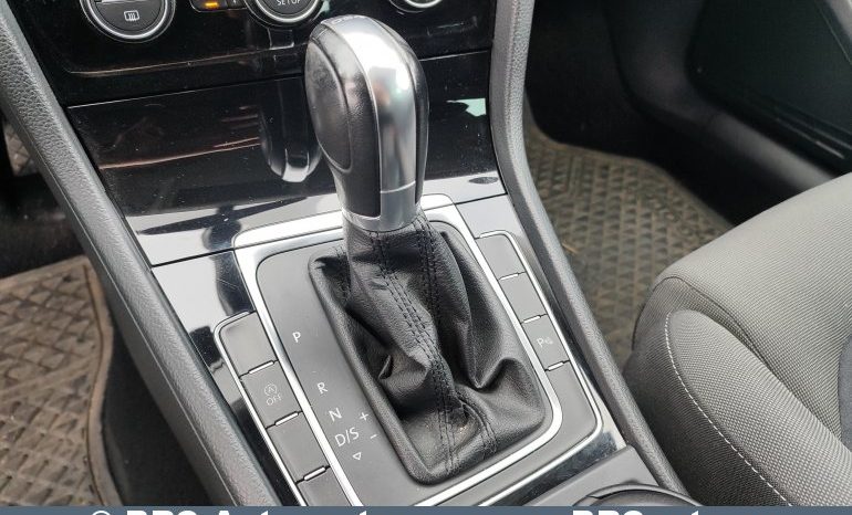 
								Volkswagen Golf 2.0 TDI DSG 2013 full									