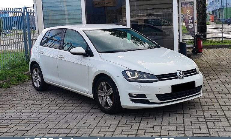 
								Volkswagen Golf 2.0 TDI DSG 2013 full									