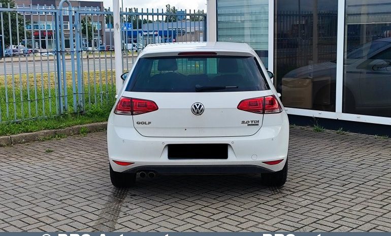 
								Volkswagen Golf 2.0 TDI DSG 2013 full									