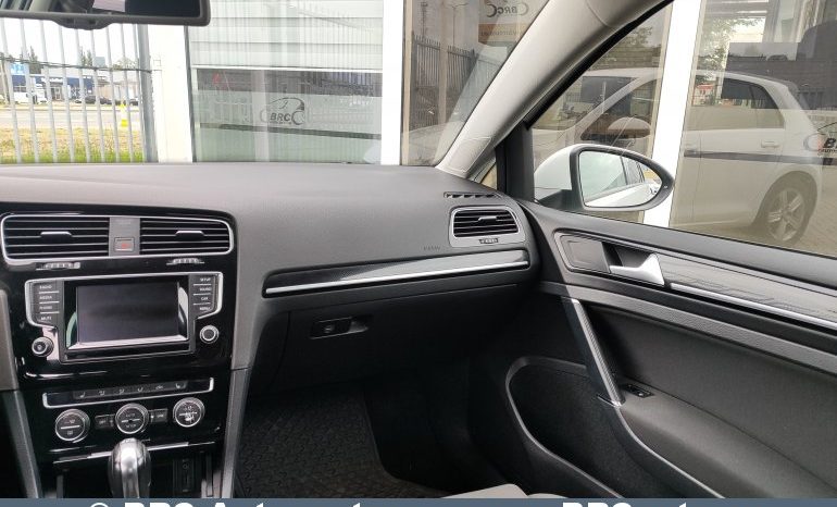 
								Volkswagen Golf 2.0 TDI DSG 2013 full									