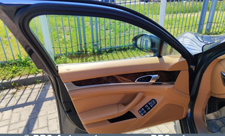 
								Porsche Panamera E-Hybrid S 2014 full									