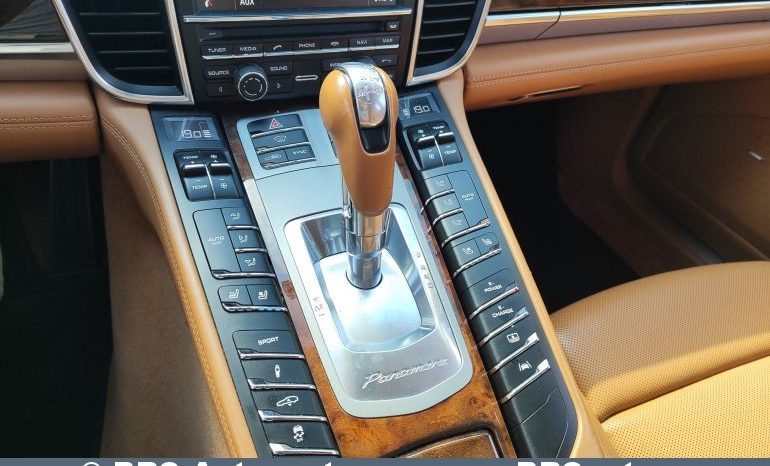 
								Porsche Panamera E-Hybrid S 2014 full									