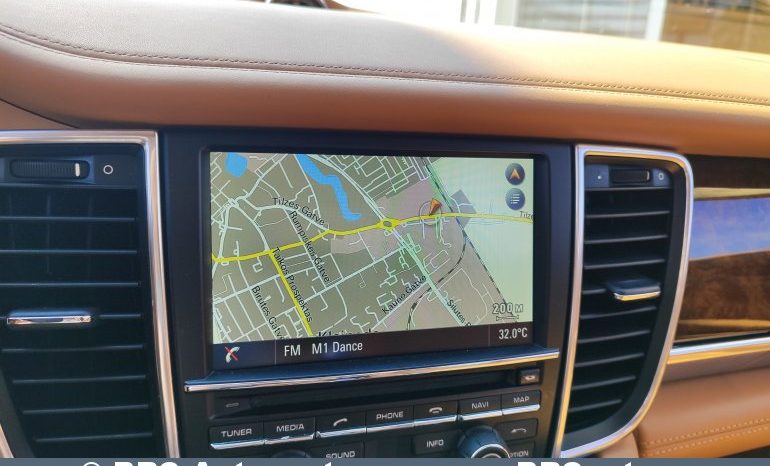 
								Porsche Panamera E-Hybrid S 2014 full									