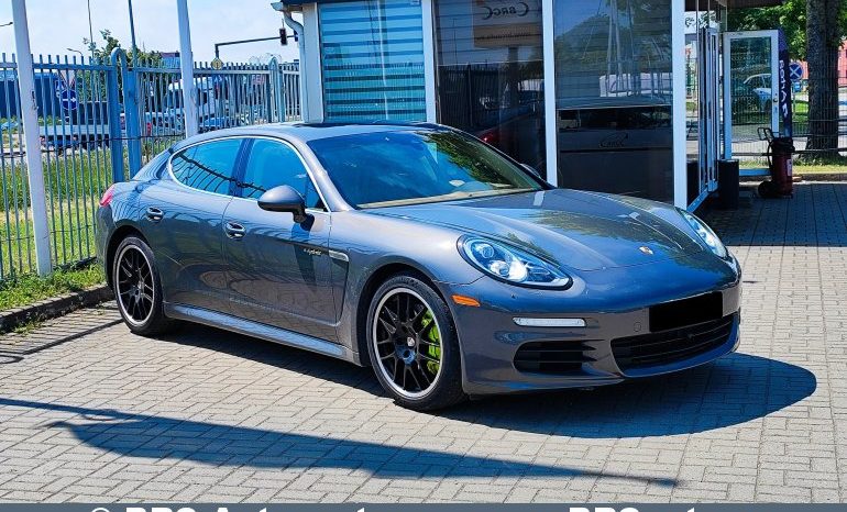 
								Porsche Panamera E-Hybrid S 2014 full									