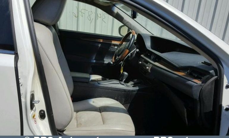 
								Lexus ES 300h Hybrid Automatas 2015 full									