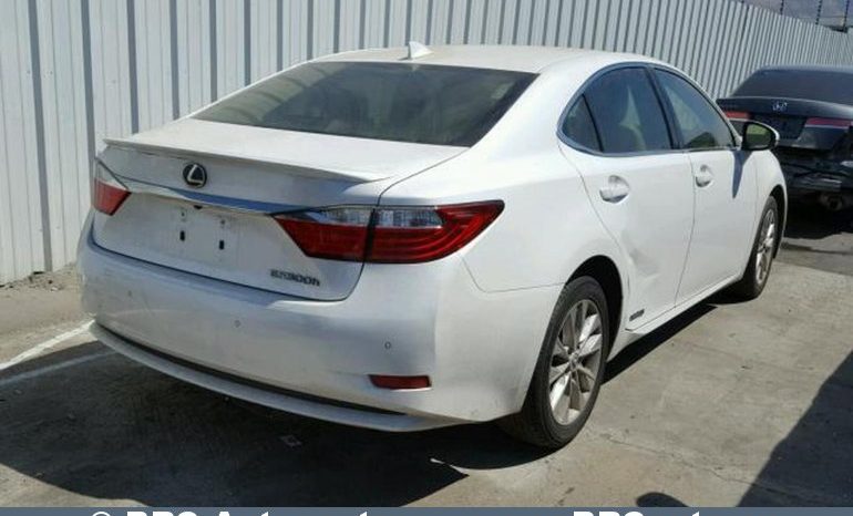 
								Lexus ES 300h Hybrid Automatas 2015 full									