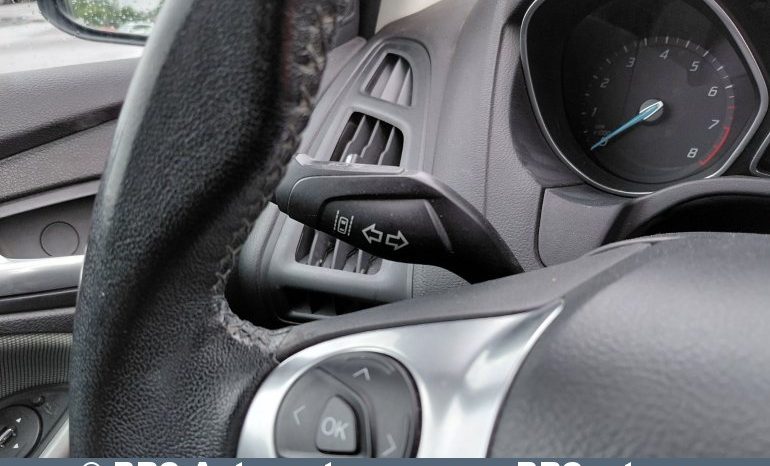 
								Ford Focus 1.0 Ecoboost 2012 full									