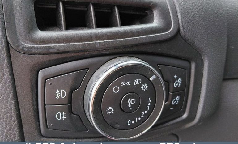
								Ford Focus 1.0 Ecoboost 2012 full									