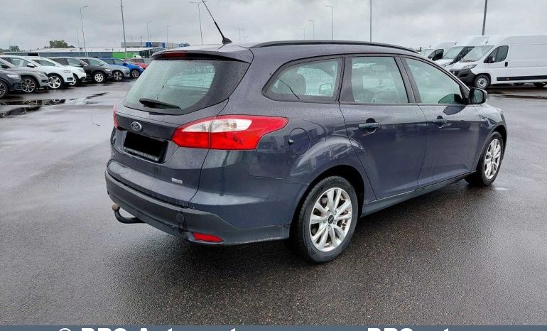 
								Ford Focus 1.0 Ecoboost 2012 full									