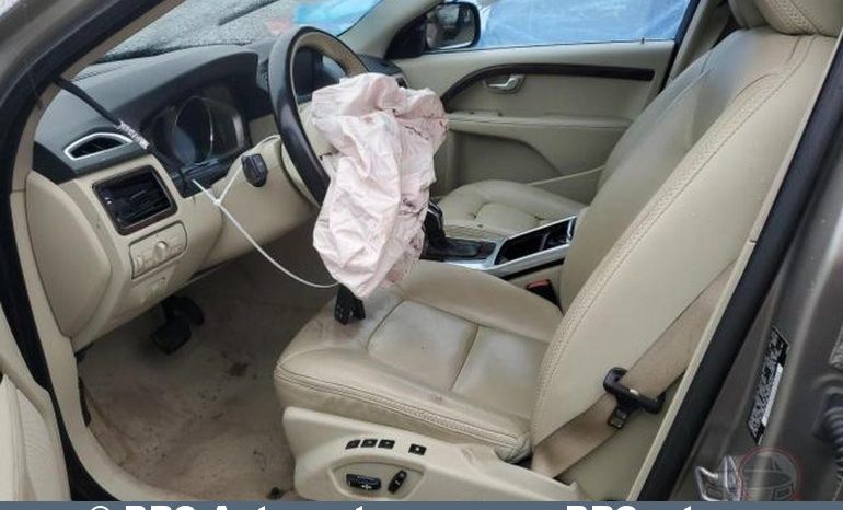 
								Volvo XC 70 T6 AWD Automatas 2015 full									