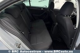 
										Volkswagen Jetta 1.6TDI Comfortline Automatas 2012 full									