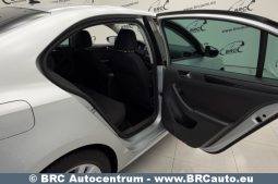
										Volkswagen Jetta 1.6TDI Comfortline Automatas 2012 full									