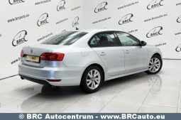 
										Volkswagen Jetta 1.6TDI Comfortline Automatas 2012 full									