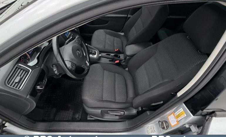 
								Volkswagen Jetta 1.6TDI Comfortline Automatas 2012 full									