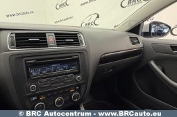 
										Volkswagen Jetta 1.6TDI Comfortline Automatas 2012 full									