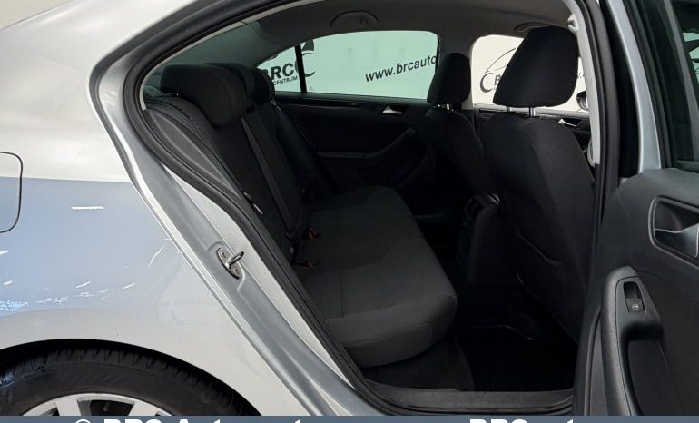 
								Volkswagen Jetta 1.6TDI Comfortline Automatas 2012 full									