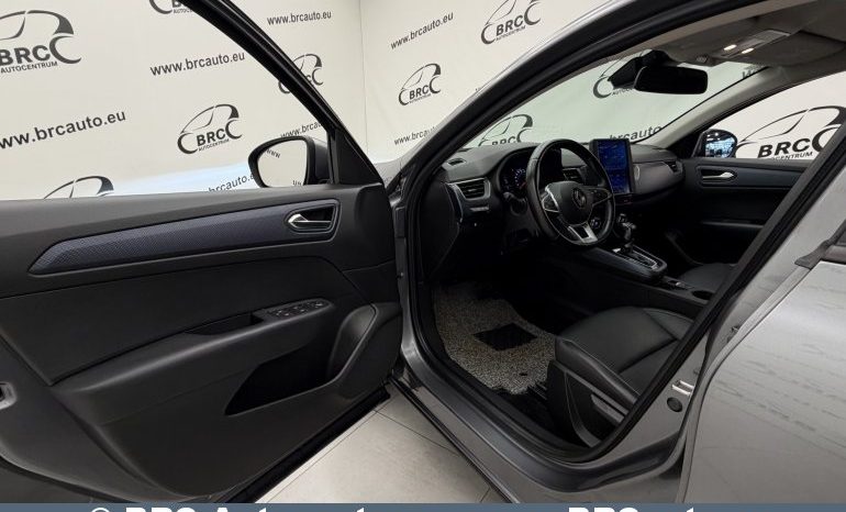 
								Renault Arkana 1.6i Automatas 2021 full									