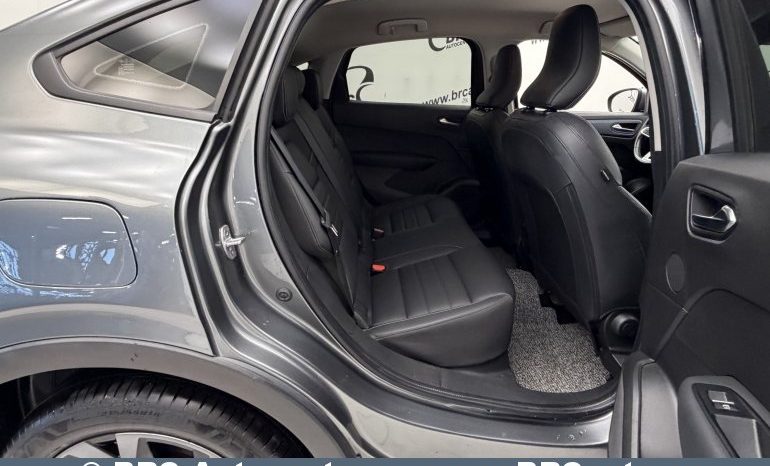 
								Renault Arkana 1.6i Automatas 2021 full									