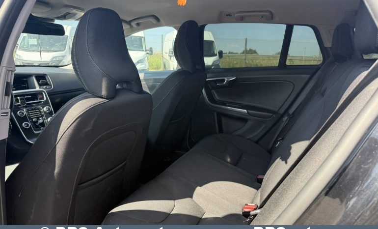 
								Volvo V60 1.6 D2 2015 full									