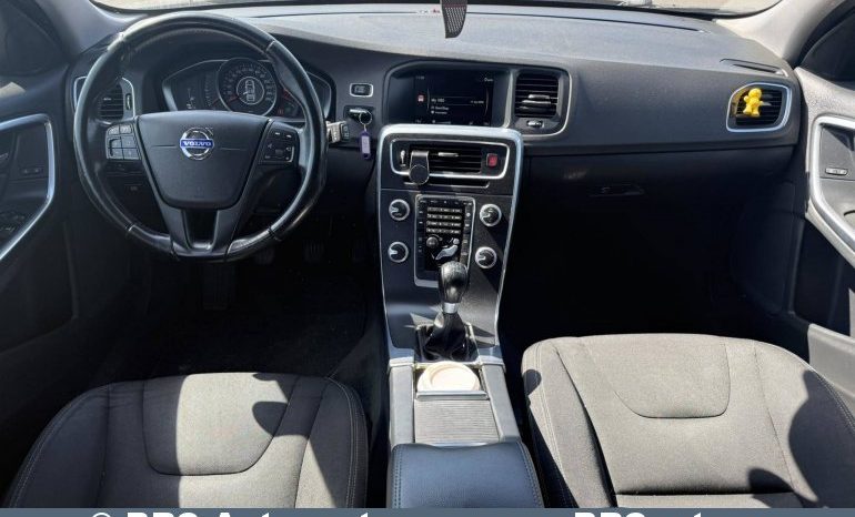 
								Volvo V60 1.6 D2 2015 full									