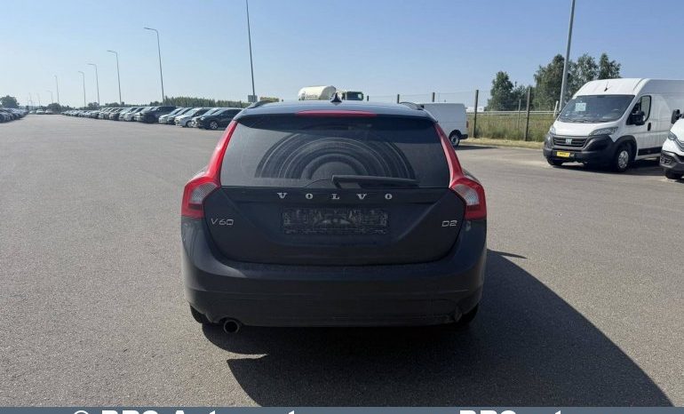 
								Volvo V60 1.6 D2 2015 full									