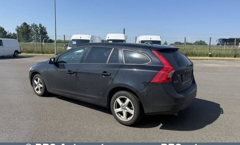 
								Volvo V60 1.6 D2 2015 full									