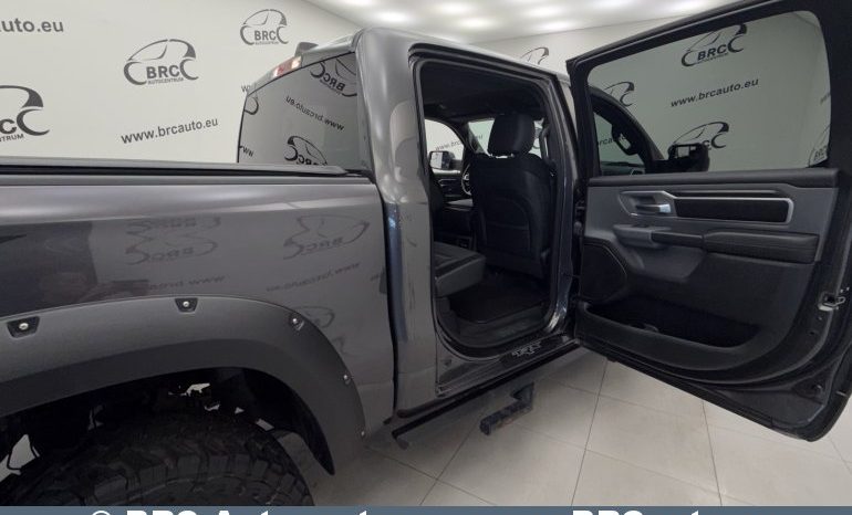
								Dodge Ram 1500 Bighorn 5.7 Hemi V8 4X4 Automatas 2021 full									