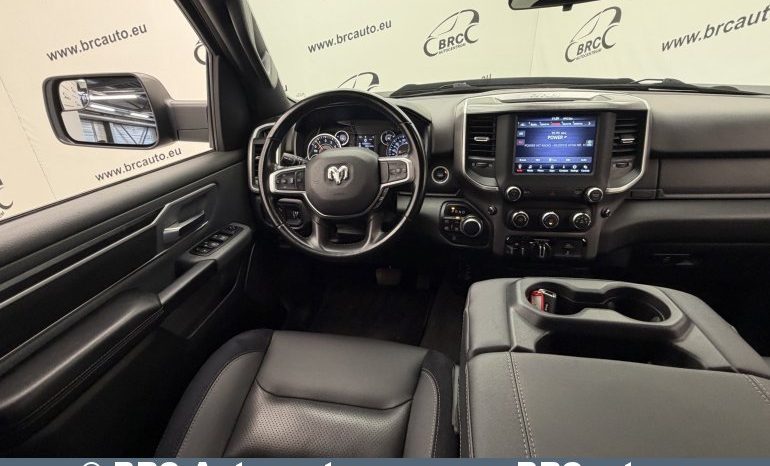 
								Dodge Ram 1500 Bighorn 5.7 Hemi V8 4X4 Automatas 2021 full									