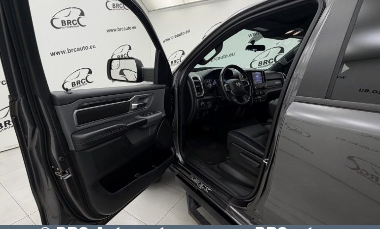 
								Dodge Ram 1500 Bighorn 5.7 Hemi V8 4X4 Automatas 2021 full									