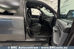 
										Dodge Ram 1500 Bighorn 5.7 Hemi V8 4X4 Automatas 2021 full									