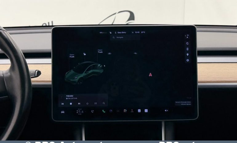 
								Tesla Model 3 Standard Plus 2019 full									