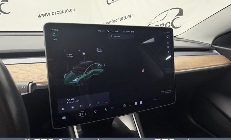 
								Tesla Model 3 Standard Plus 2019 full									