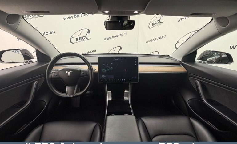 
								Tesla Model 3 Standard Plus 2019 full									