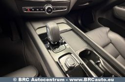 
										Volvo XC 60 B4 R-Design Automatas 2025 full									