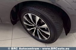 
										Volvo XC 60 B4 R-Design Automatas 2025 full									