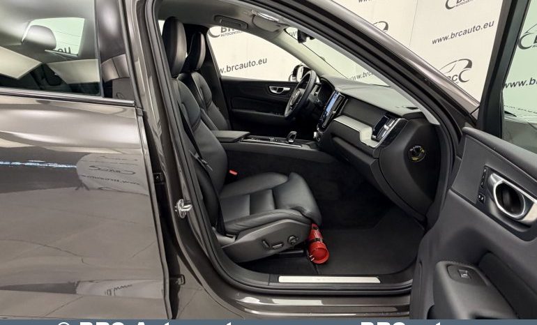 
								Volvo XC 60 B4 R-Design Automatas 2025 full									
